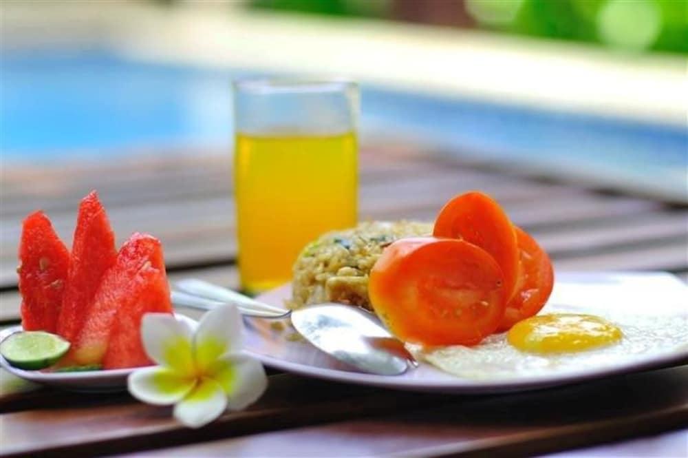 Coco De Heaven House Hotel Jimbaran Екстериор снимка